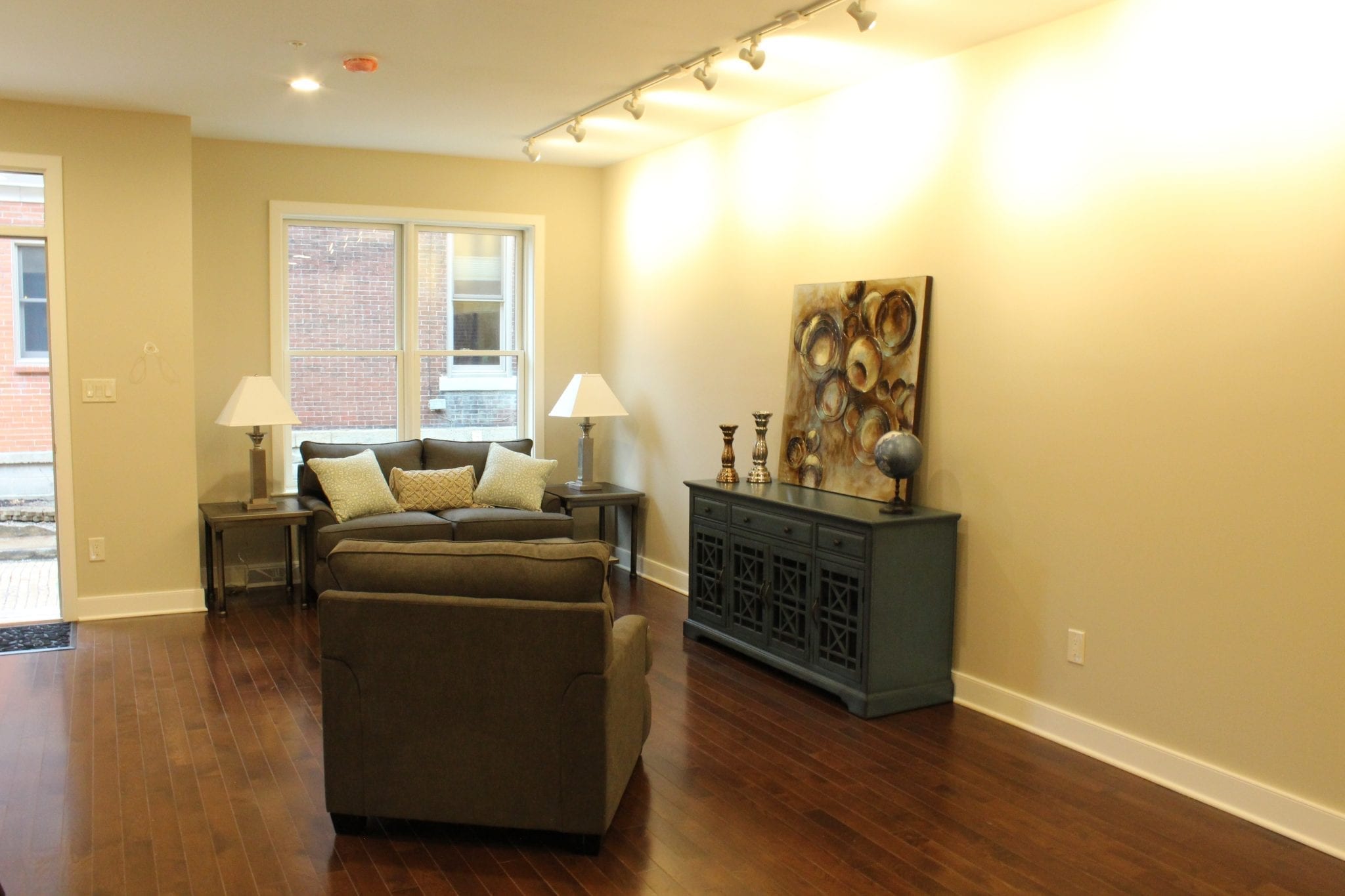 Pittsburgh home staging services provided by Pittsburgh Furniture Leasing.